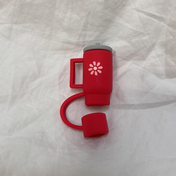 SHEIN red silicone straw cover cap for Stanley Cup. Straw topper. One size. - Picture 6 of 11